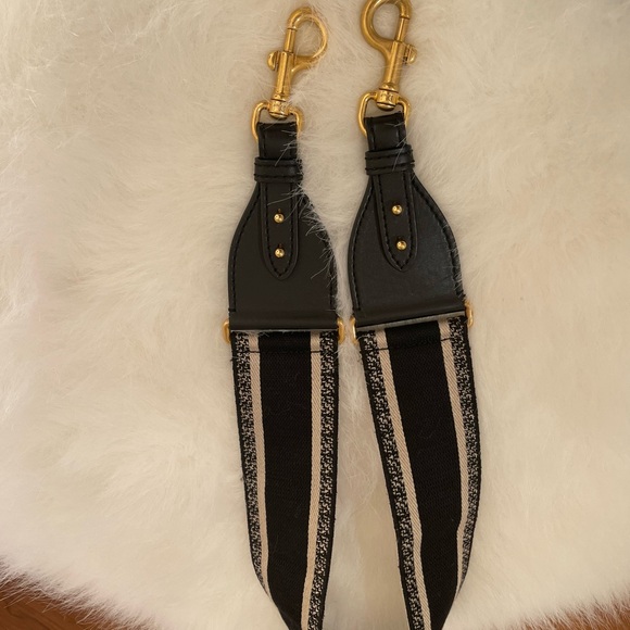 Dior medium saddle bag latte grained calfskin - Picture 9 of 12